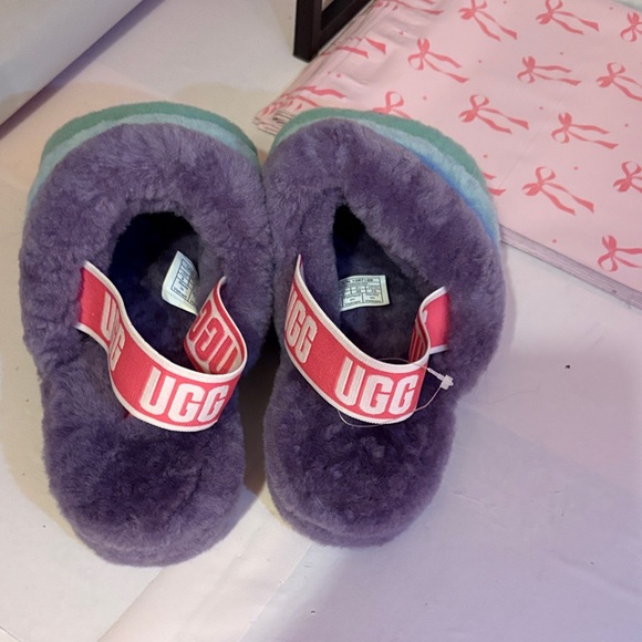 UGG Multicolor Fluffy Slippers - Picture 4 of 9